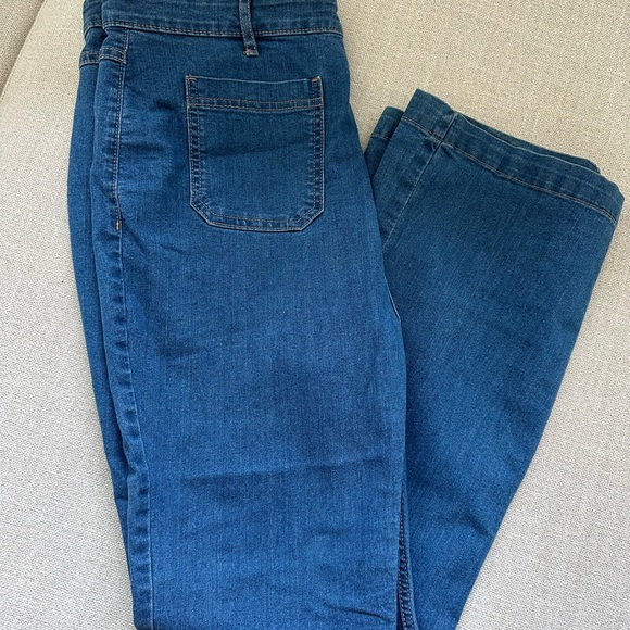 High waisted bell bottom pants, super stretchy and comfy - Picture 3 of 3